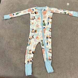 Velveteen by bunny knots sandlot jammies 12-18 month